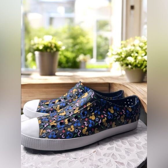 NATIVE Shoes Disney Parks Mickey Mouse UNISEX Adult Mens 12 Womens 14 - Picture 5 of 16